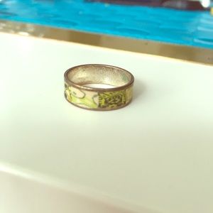 Green patterned safari ring